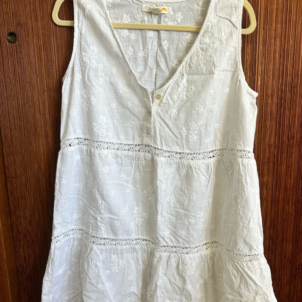 White Sleeveless Lace Top